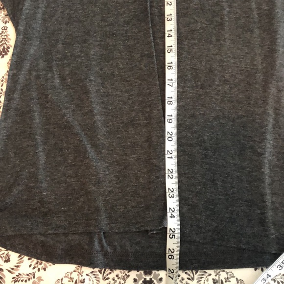 Women’s XL Dark Heather Gray LGBT Pride Rainbow Hearts Tee Shirt - Picture 4 of 4